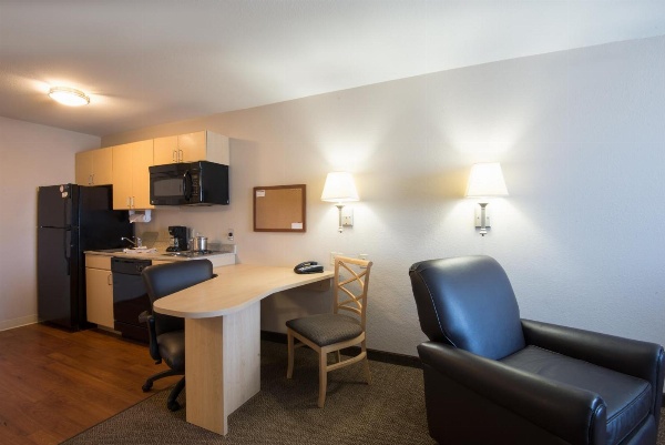 Candlewood Suites Sheridan image 7